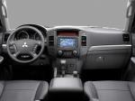 Mitsubishi Pajero 5-Door 2011 года